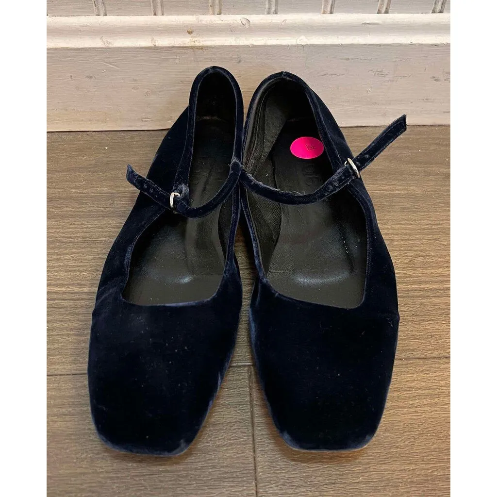 Aeyde Velvet Ballet Flats