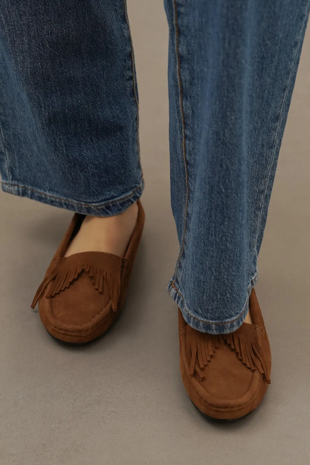 FRINGED LEATHER MOCCASINS