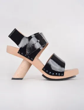 Hoppla Wood Sandal, Black Patent