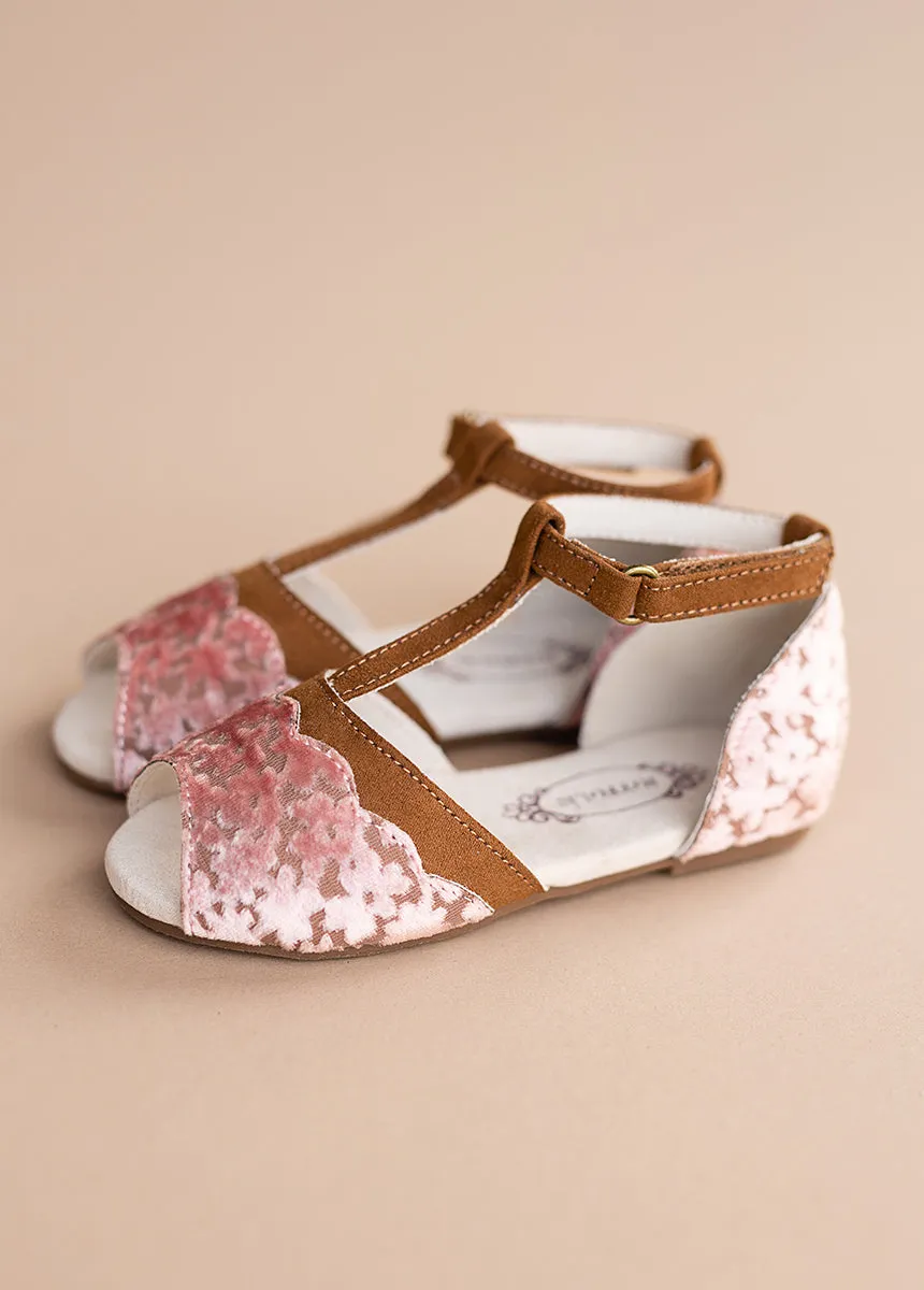 Stella Sandal Flat in Light Pink