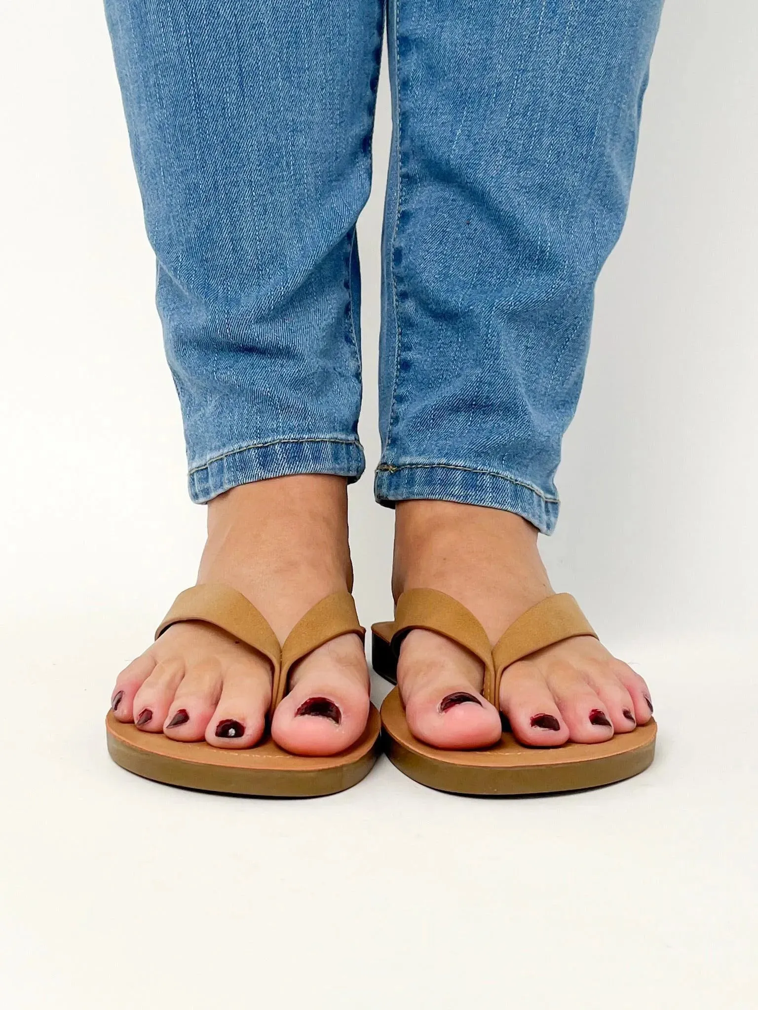 Tan Thong Sandals