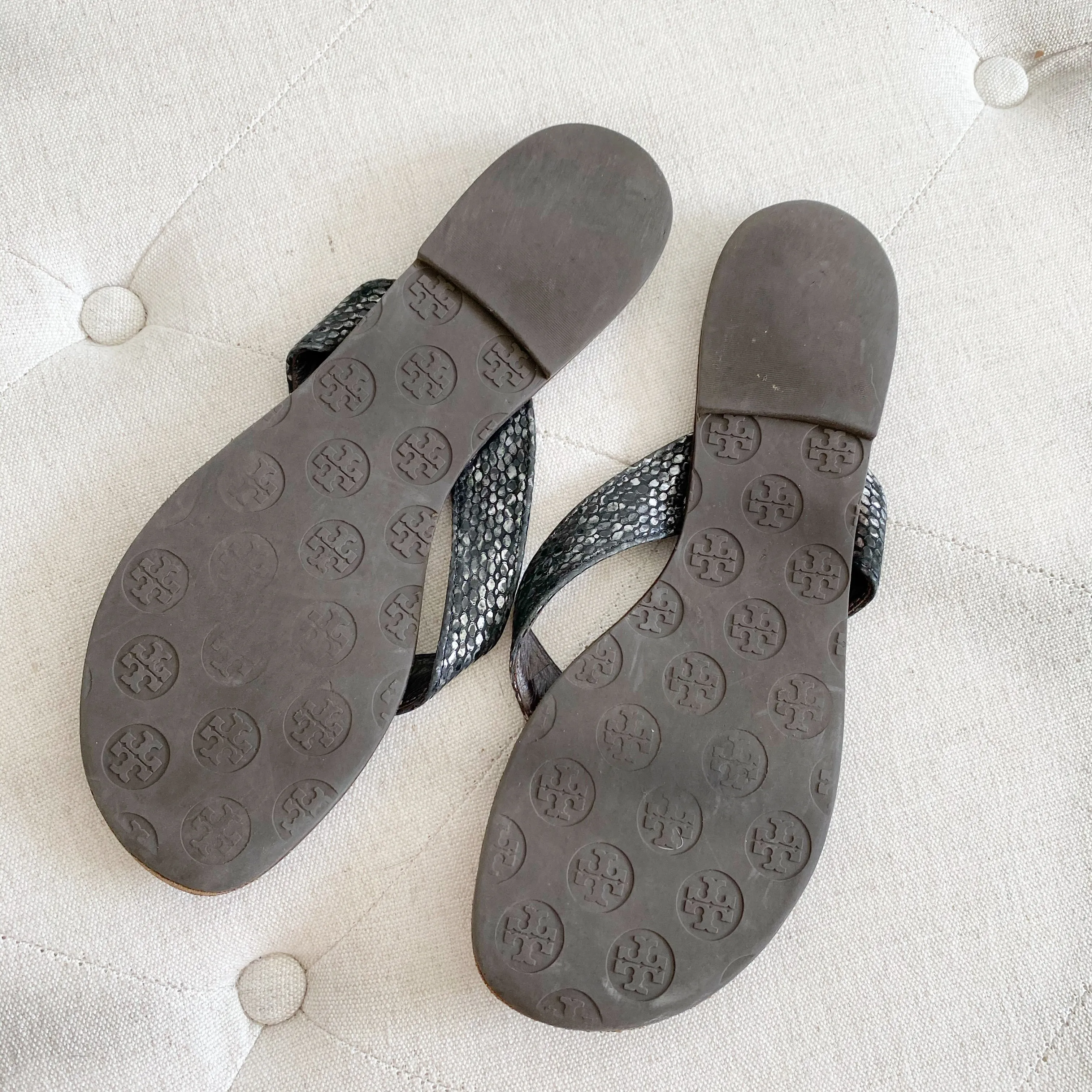 Tory Burch Thong Sandals 10